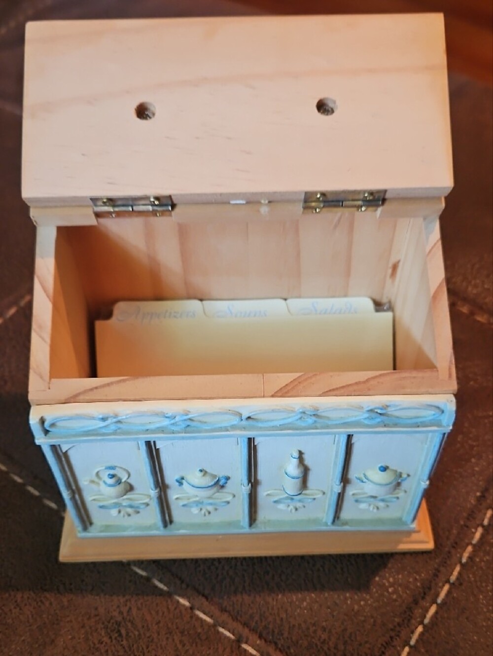 Wooden Recipe Box with Decorative Cottagcore Front in Cream and Natural Wood - Picture 3 of 13